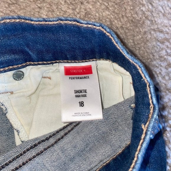 Express Performance Stretch High Rise Distressed Shorts - Picture 4 of 4